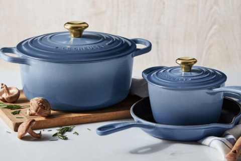 Naczynia le creuset w nowym niebieskim kolorze