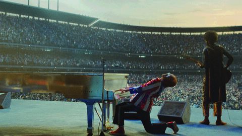 Świąteczna reklama Johna Lewisa 2018 - The Boy & The Piano - z udziałem Eltona Johna