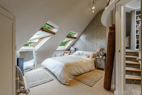 unikalny okrągły dom na sprzedaż w berkshire