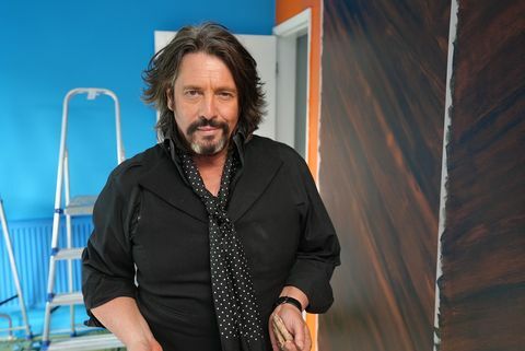 szatnie, odc.3 leedslaurence llewelyn bowen w połowie remontu salonu leeds