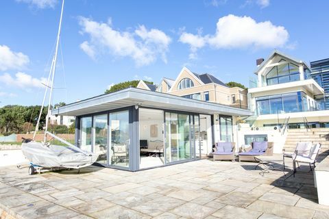 Moorings - Sandbanks - Dorset - łódź - Savills