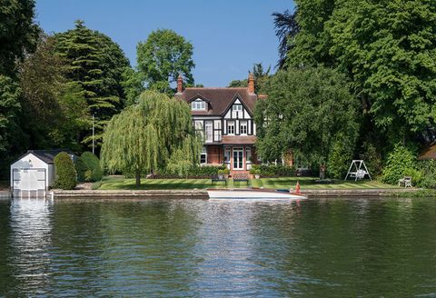 Toad Hall - Riversdale - Bourne End - nieruchomość - Savills