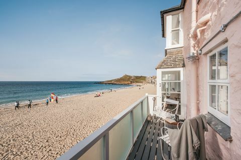 dom na plaży alba, st ives, kornwalia, wielka brytania