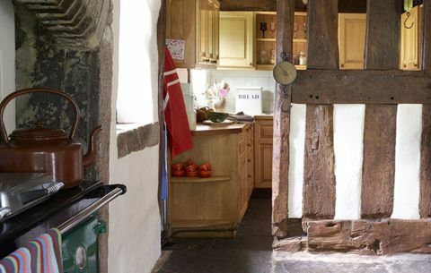 Tudor-House-Kitchen