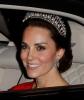 Oto dlaczego Kate Middleton może nosić tiarę, a Meghan Markle nie może