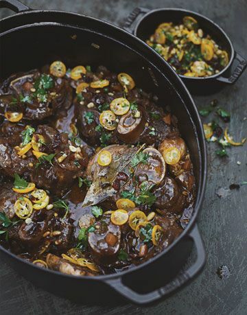 osso buco w czarnej doniczce