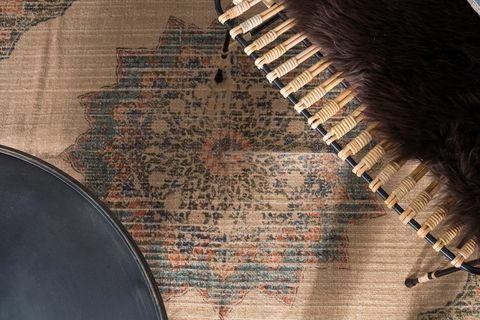 Kukułka, wiejski dywan tkany w aztecki wzór