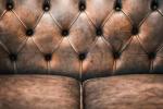 Jak wybrać i kupić skórzaną sofę w stylu vintage