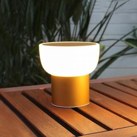 Oświetlenie dekoracyjne LED Patio, jednoportowa ładowarka USB, Lights.co.uk