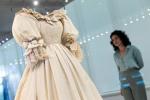 Zobacz suknię ślubną księżnej Diany na wystawie w Pałacu Kensington