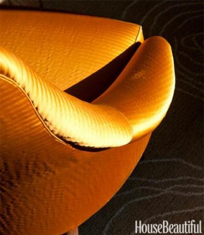 pomarańczowe krzesło