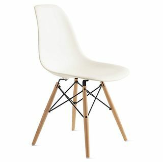 Fotel boczny wykonany z formowanego tworzywa sztucznego Eames®