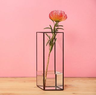 Nowoczesny szklany wazon 