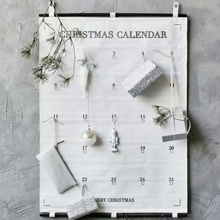Kalendarz świąteczny z tkaniny