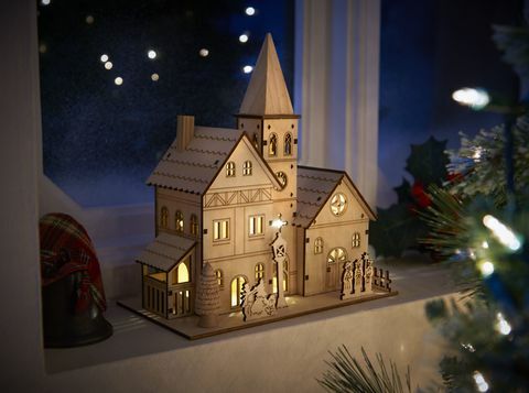 Wilko Nordic Country Ornament Wooden Light Up Church Zasilany bateryjnie