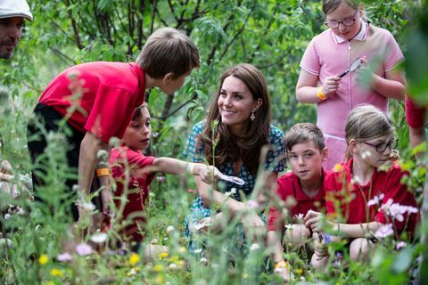Księżna Cambridge odwiedza festiwal kwiatów w Hampton Court