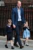Księżniczka Charlotte nie może usiąść z Kate Middleton Prince William podczas wizyt w rodzinie królewskiej