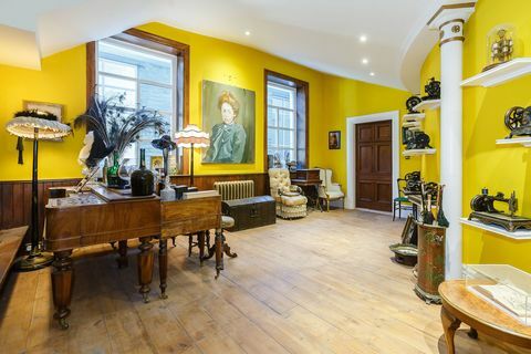 Kaplica - Harrogate - żółty pokój - Strutt & Parker