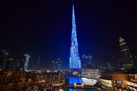 Pokaz laserowy na Burj Khalifa