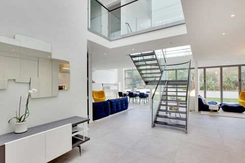 Allegria - Tunbridge Wells - schody - Savills