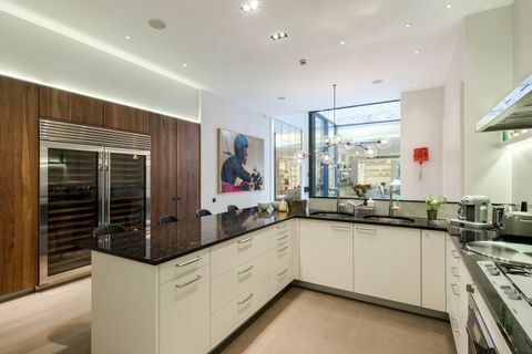 16 South Row - nieruchomość Kensington - kuchnia - Hamptons International