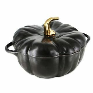 Staub Cast Iron Pumpkin Cocotte - Czarny