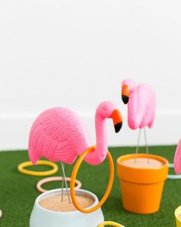Flamingo Toss Game